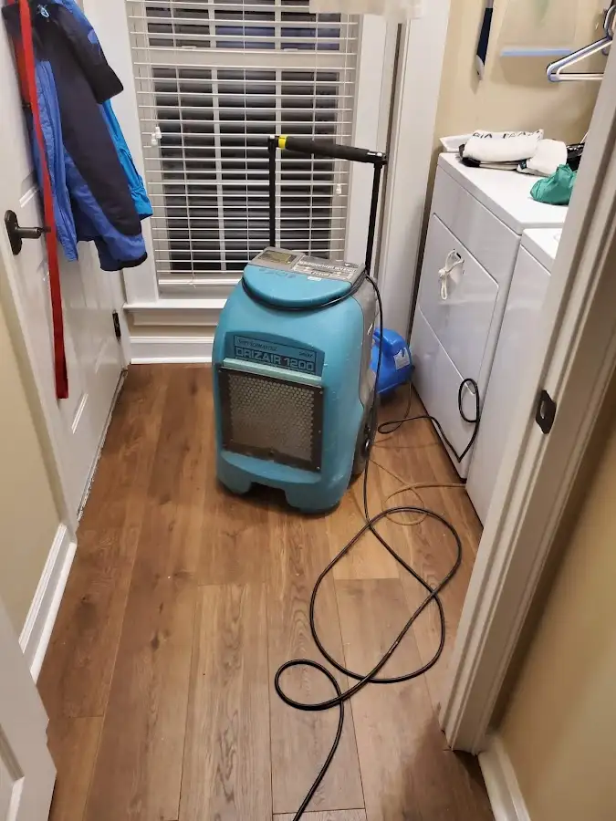 Commercial dehumidifier deployed for Flood Damage Cleanup in Hawaiian Paradise Park